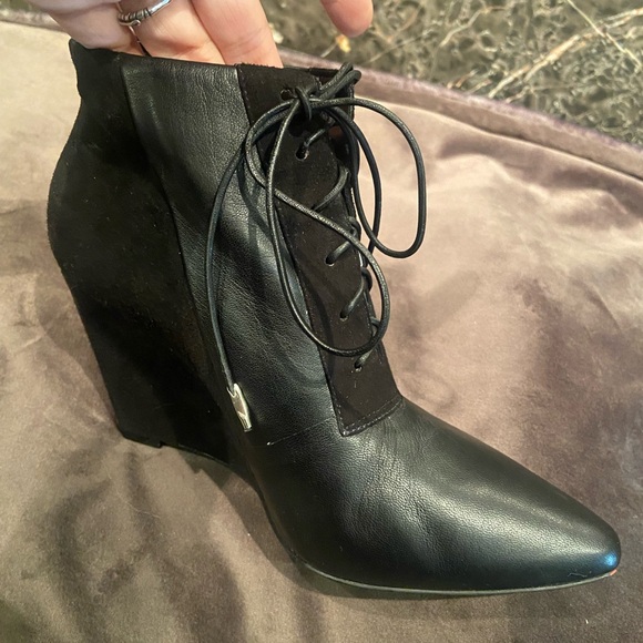 ALEPEL lace-up wedge booties - Picture 10 of 11